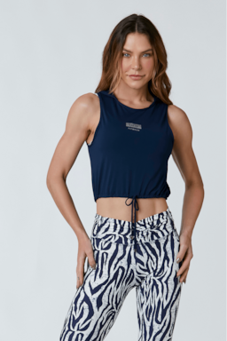 Ver foto 1 de 2 — BLUSA CROPPED LUAR CAPUZ