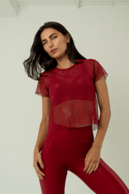 Ver foto 1 de 7 — BLUSA CROPPED SPOT TREVOS