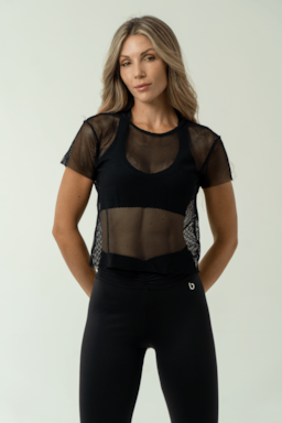 Ver foto 1 de 6 — BLUSA CROPPED SPOT TREVOS