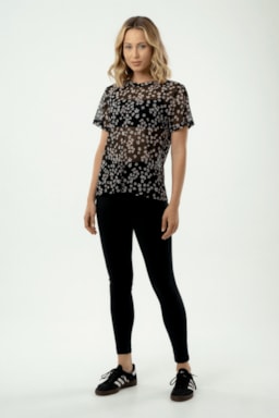 Ver foto 3 de 5 — BLUSA TULE FLOR