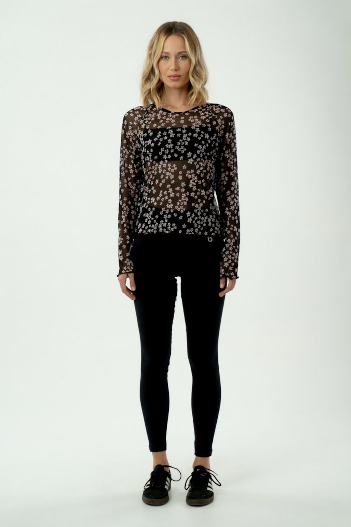 Ver foto 3 de 4 — BLUSA TULE ML FLOR