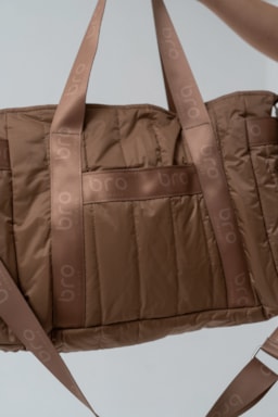 Ver foto 6 de 7 — BOLSA NYLON GRANDE ALÇA LONGA