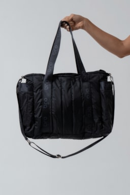 Ver foto 4 de 4 — BOLSA NYLON GRANDE ALÇA LONGA