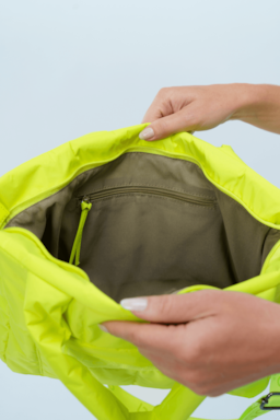 Ver foto 4 de 4 — BOLSA NYLON PEQUENA