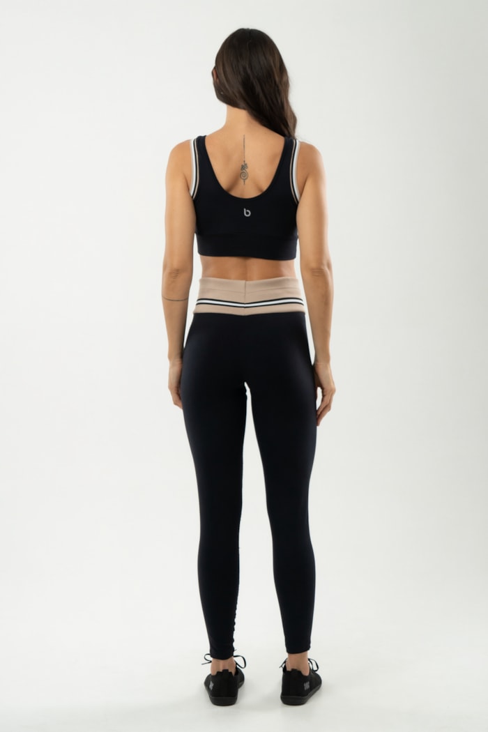 Ver foto 3 de 5 — CALÇA LEGGING AGATHA