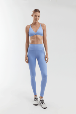 Ver foto 3 de 4 — CALCA LEGGING AURA