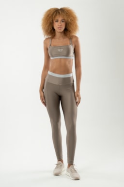 Ver foto 5 de 7 — CALÇA LEGGING MARRONE