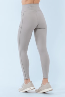 Ver foto 2 de 4 — CALÇA LEGGING MONOCROME