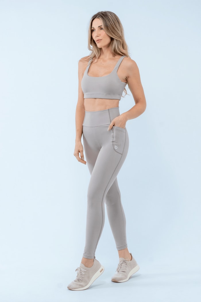 Ver foto 3 de 4 — CALÇA LEGGING MONOCROME