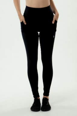 Ver foto 5 de 7 — CALÇA LEGGING MONTANA