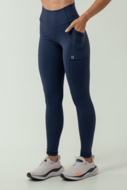 Ver foto 3 de 6 — CALÇA LEGGING MONTANA