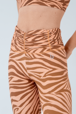 Ver foto 3 de 5 — CALÇA LEGGING NEW BABY MOCHA
