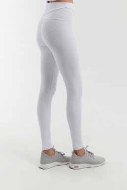 Ver foto 3 de 5 — CALCA LEGGING PILLE