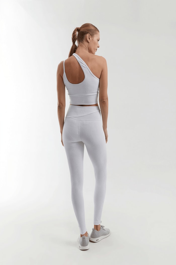 Ver foto 5 de 5 — CALCA LEGGING PILLE