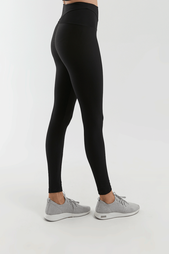 Ver foto 3 de 4 — CALCA LEGGING PILLE