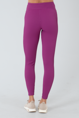 Ver foto 3 de 4 — CALÇA LEGGING VOLLUTO