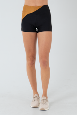 Ver foto 3 de 6 — SHORT FITNESS DT ZANZIBAR