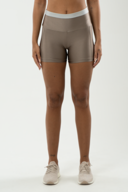 Ver foto 1 de 6 — SHORT FITNESS MARRONE