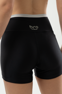 Ver foto 5 de 7 — SHORT FITNESS MARRONE