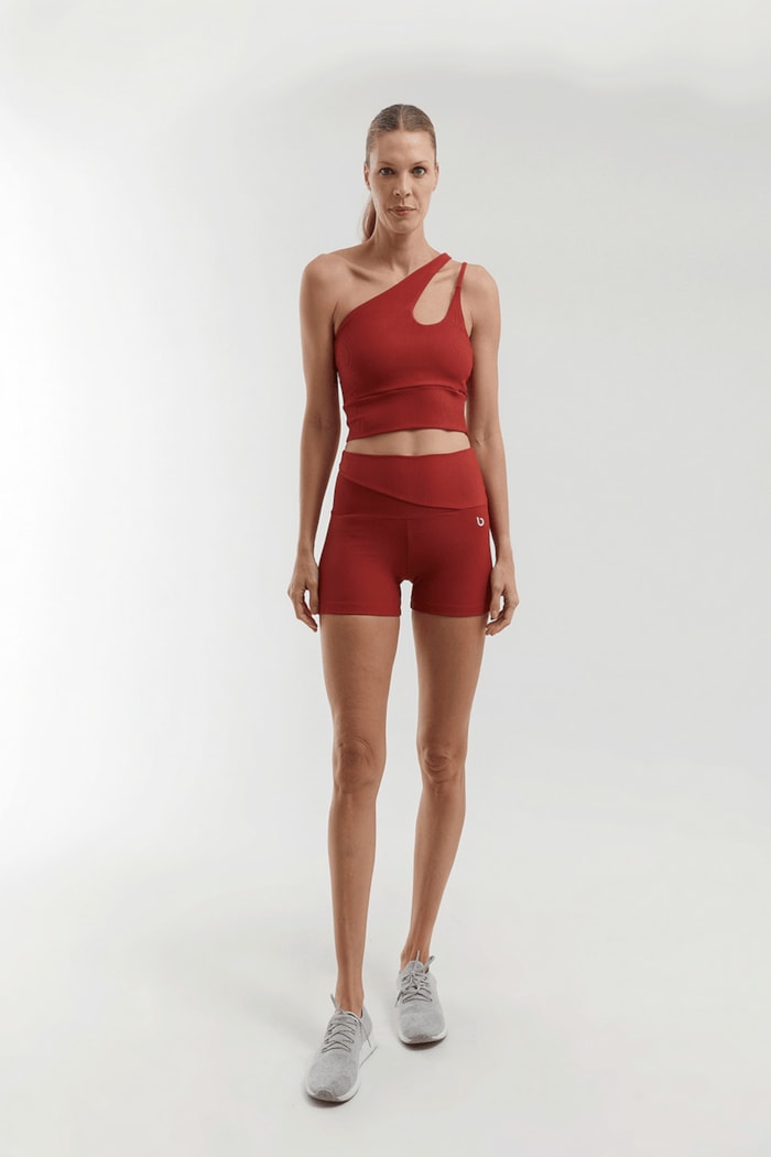 Ver foto 3 de 4 — SHORT FITNESS PILLE