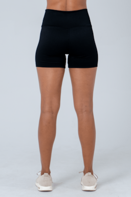 Ver foto 3 de 5 — SHORT FITNESS STRIPE