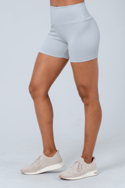Ver foto 1 de 5 — SHORT FITNESS STRIPE