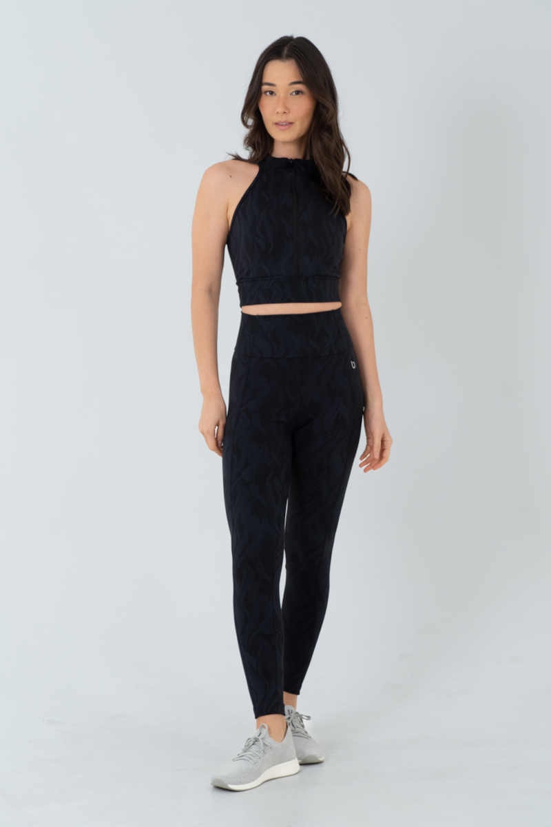 TOP CROPPED ADRIAN