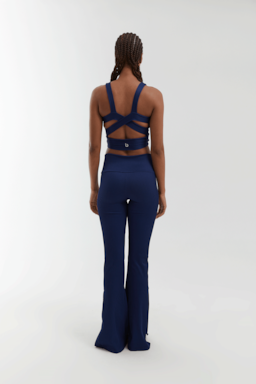 Ver foto 2 de 2 — TOP CROPPED AURA