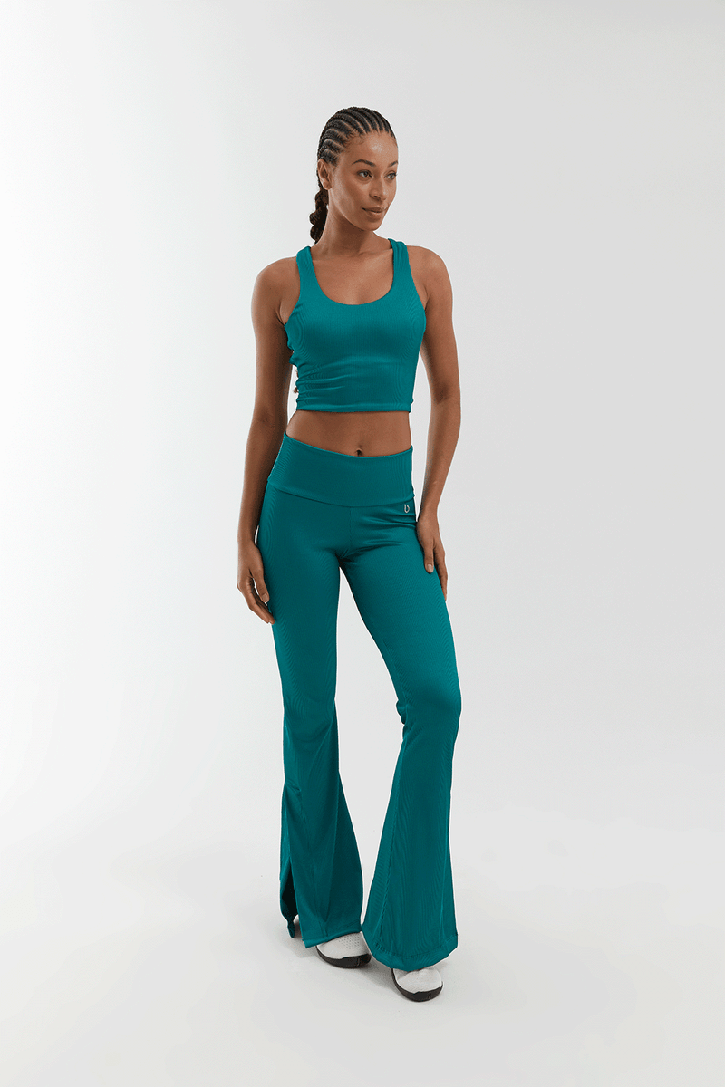 TOP CROPPED AURA
