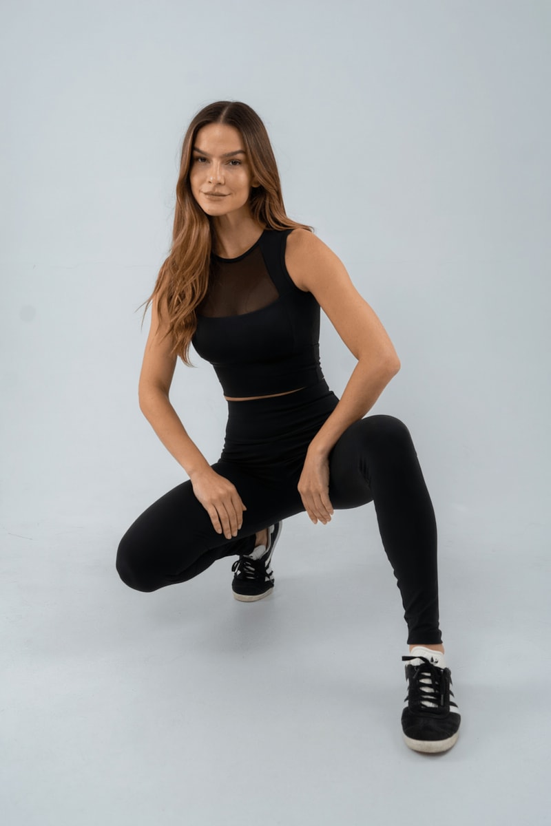 TOP CROPPED COVER UP