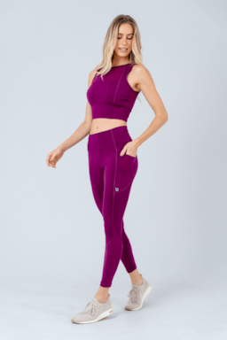 Ver foto 6 de 6 — TOP CROPPED CYBER