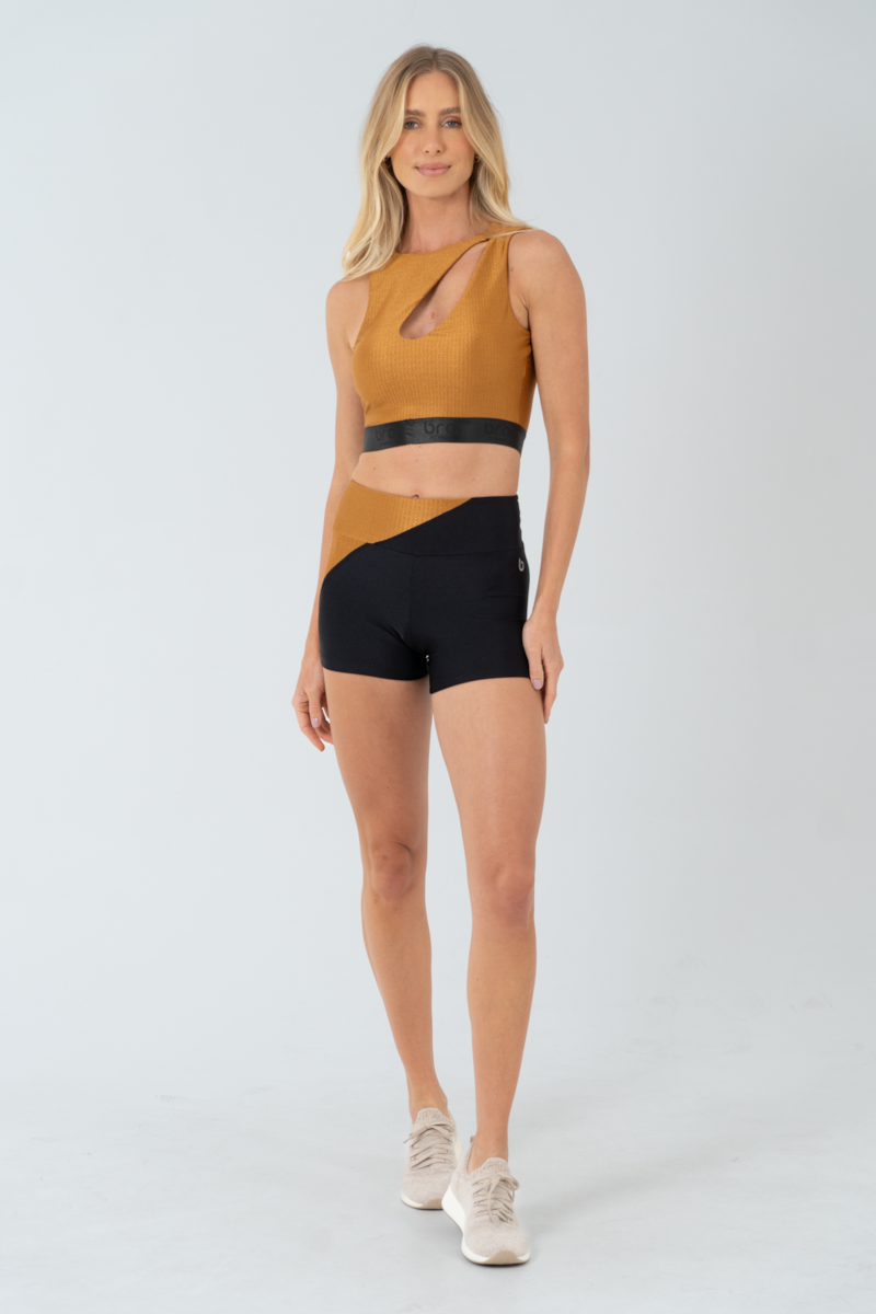 TOP CROPPED ZANZIBAR