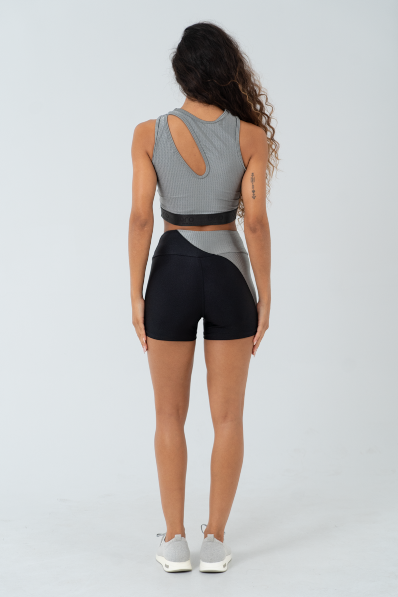 TOP CROPPED ZANZIBAR