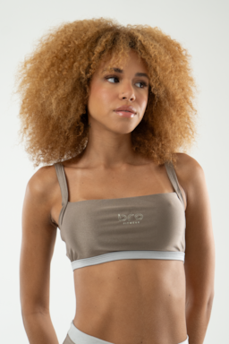 Ver foto 2 de 6 — TOP FITNESS MARRONE